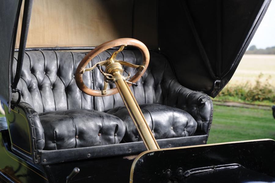  Ford Model N Runabout Black 1906 года  (фото 8 из 11)